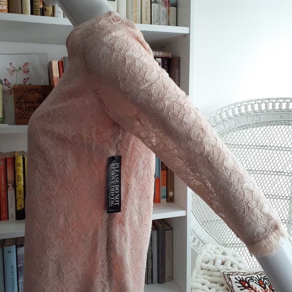 New New York and Company pink lace dress P4575 - Picture 6 of 11